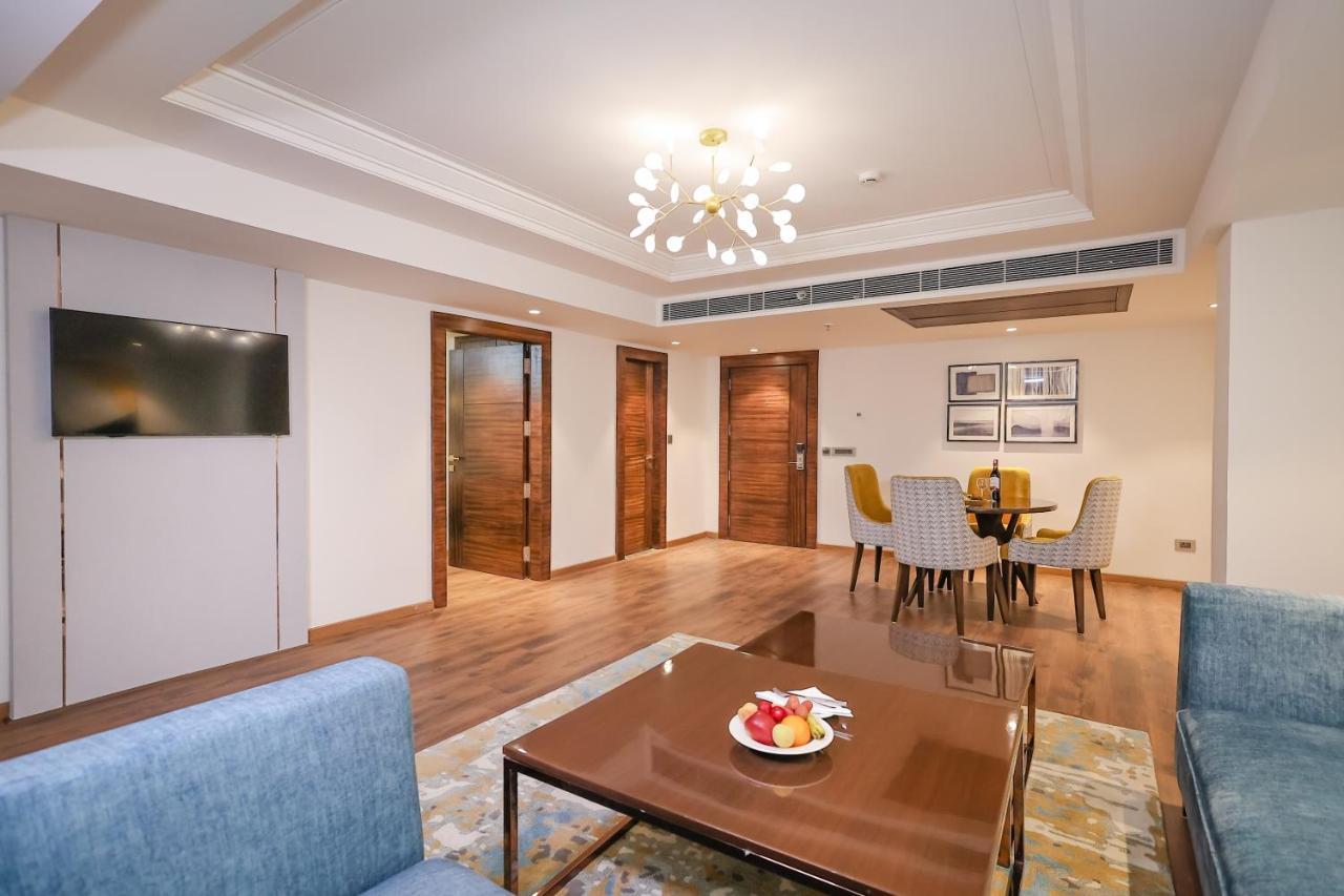Regenta Dehradun By Royal Orchid Hotels Limited Exteriör bild