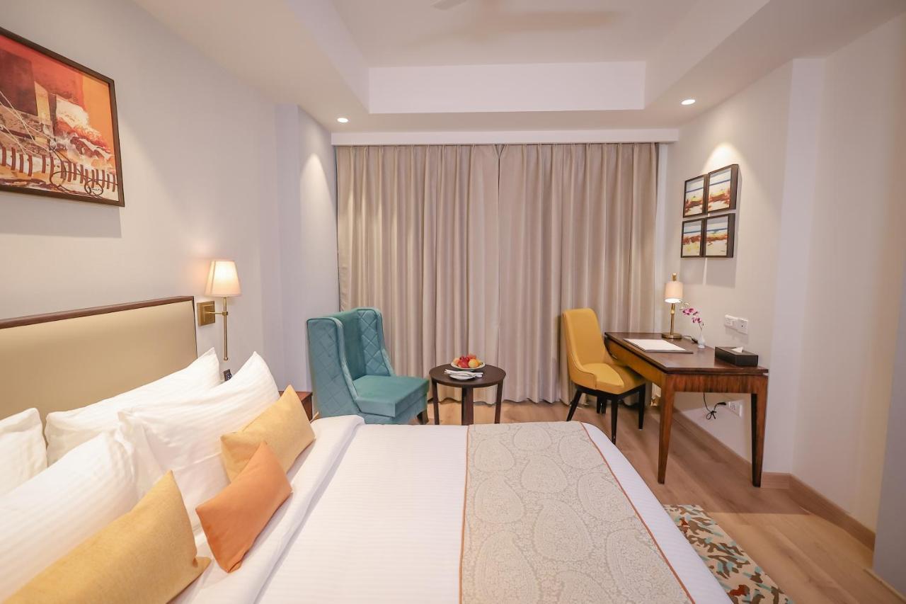Regenta Dehradun By Royal Orchid Hotels Limited Exteriör bild