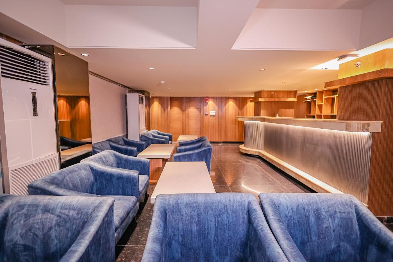 Regenta Dehradun By Royal Orchid Hotels Limited Exteriör bild