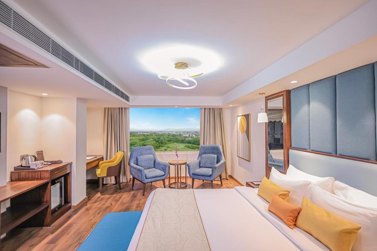 Regenta Dehradun By Royal Orchid Hotels Limited Exteriör bild