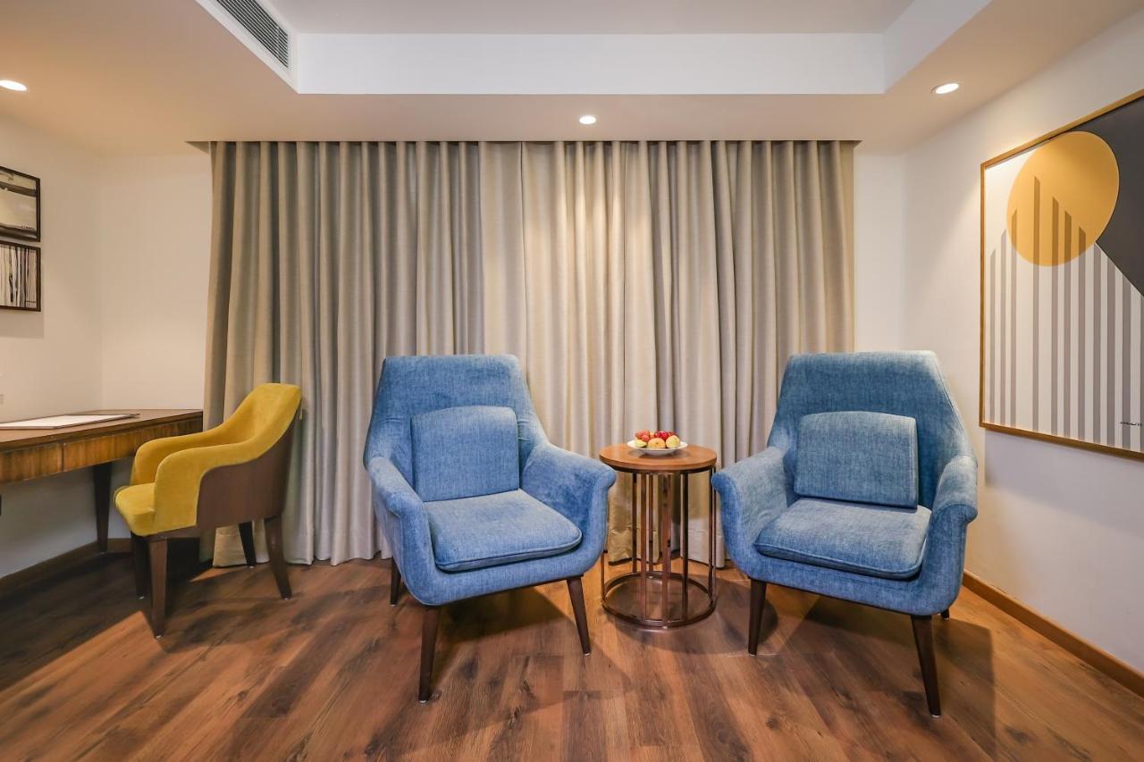 Regenta Dehradun By Royal Orchid Hotels Limited Exteriör bild