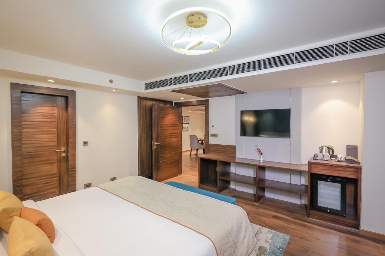 Regenta Dehradun By Royal Orchid Hotels Limited Exteriör bild