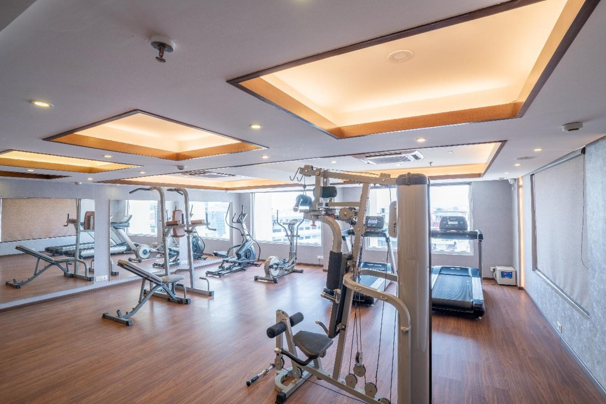 Regenta Dehradun By Royal Orchid Hotels Limited Exteriör bild