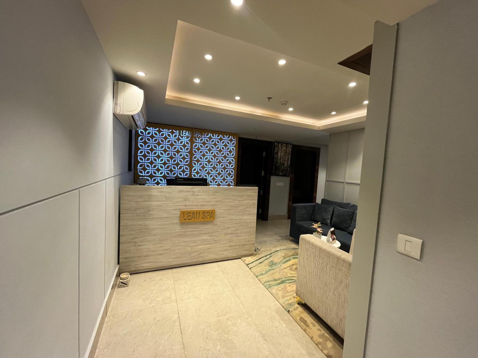 Regenta Dehradun By Royal Orchid Hotels Limited Exteriör bild